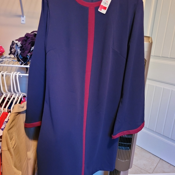 Designer NEIMAN MARCUS Dress - Picture 1 of 4